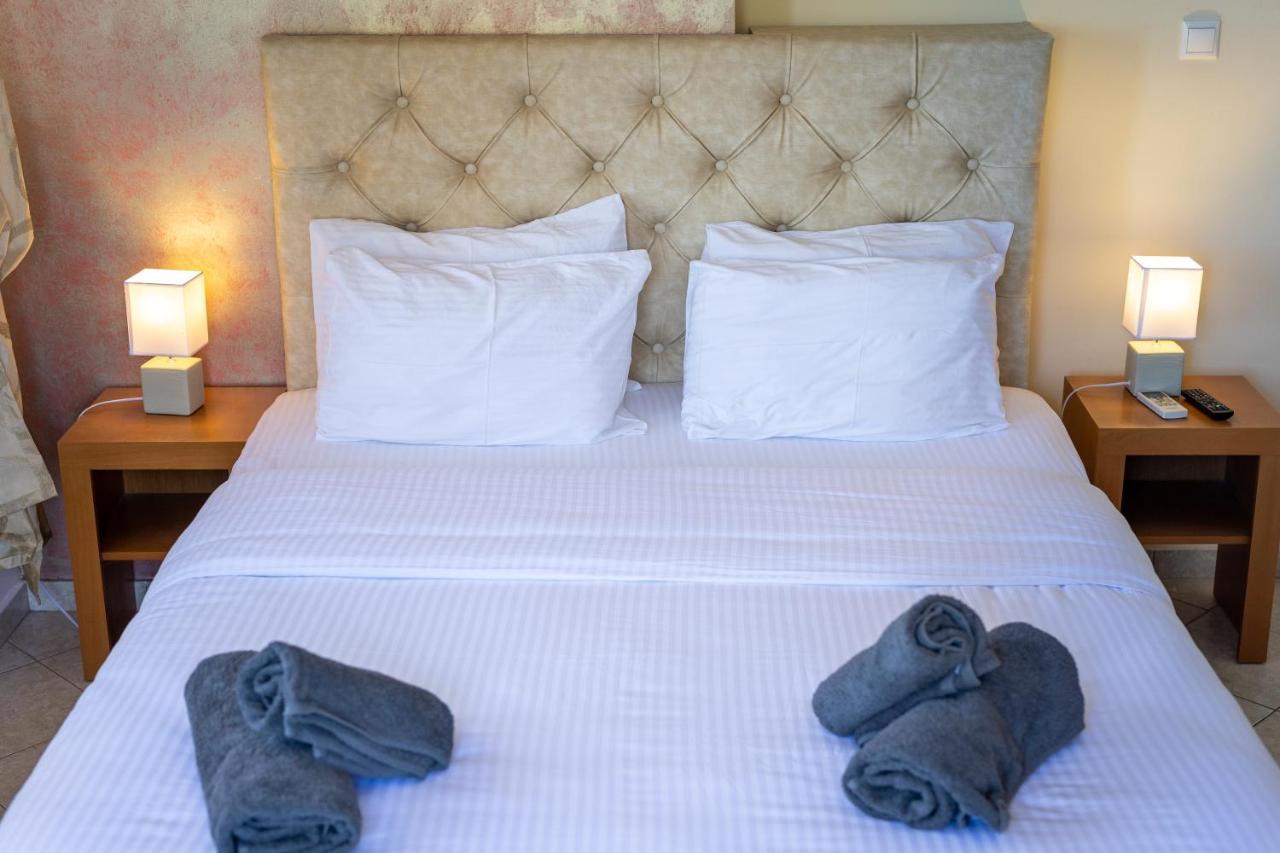 Votsalakia Hotel & Luxury Apartments Selinia Bagian luar foto