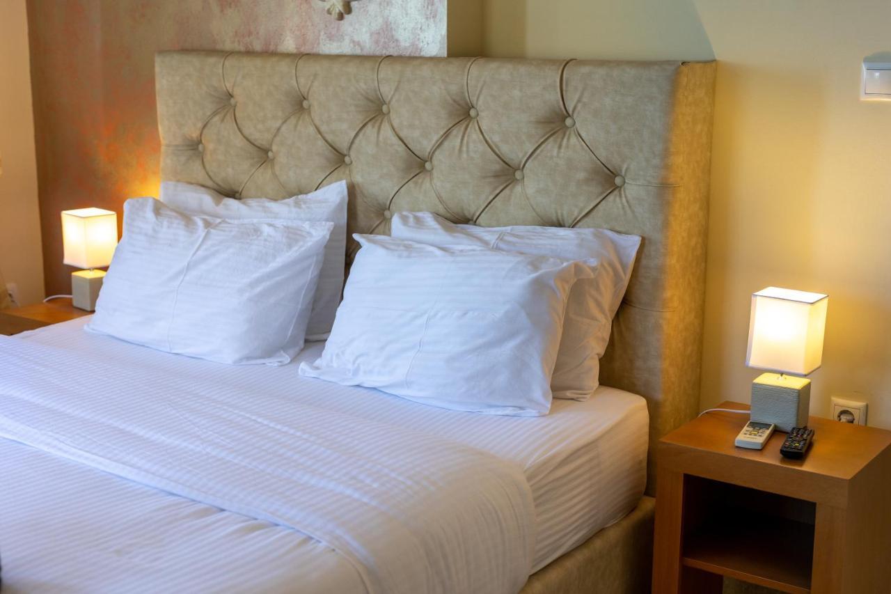 Votsalakia Hotel & Luxury Apartments Selinia Bagian luar foto