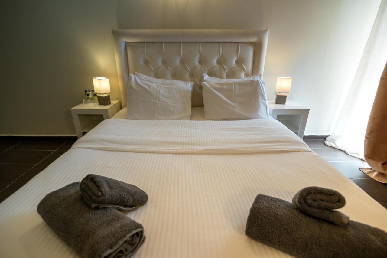 Votsalakia Hotel & Luxury Apartments Selinia Bagian luar foto