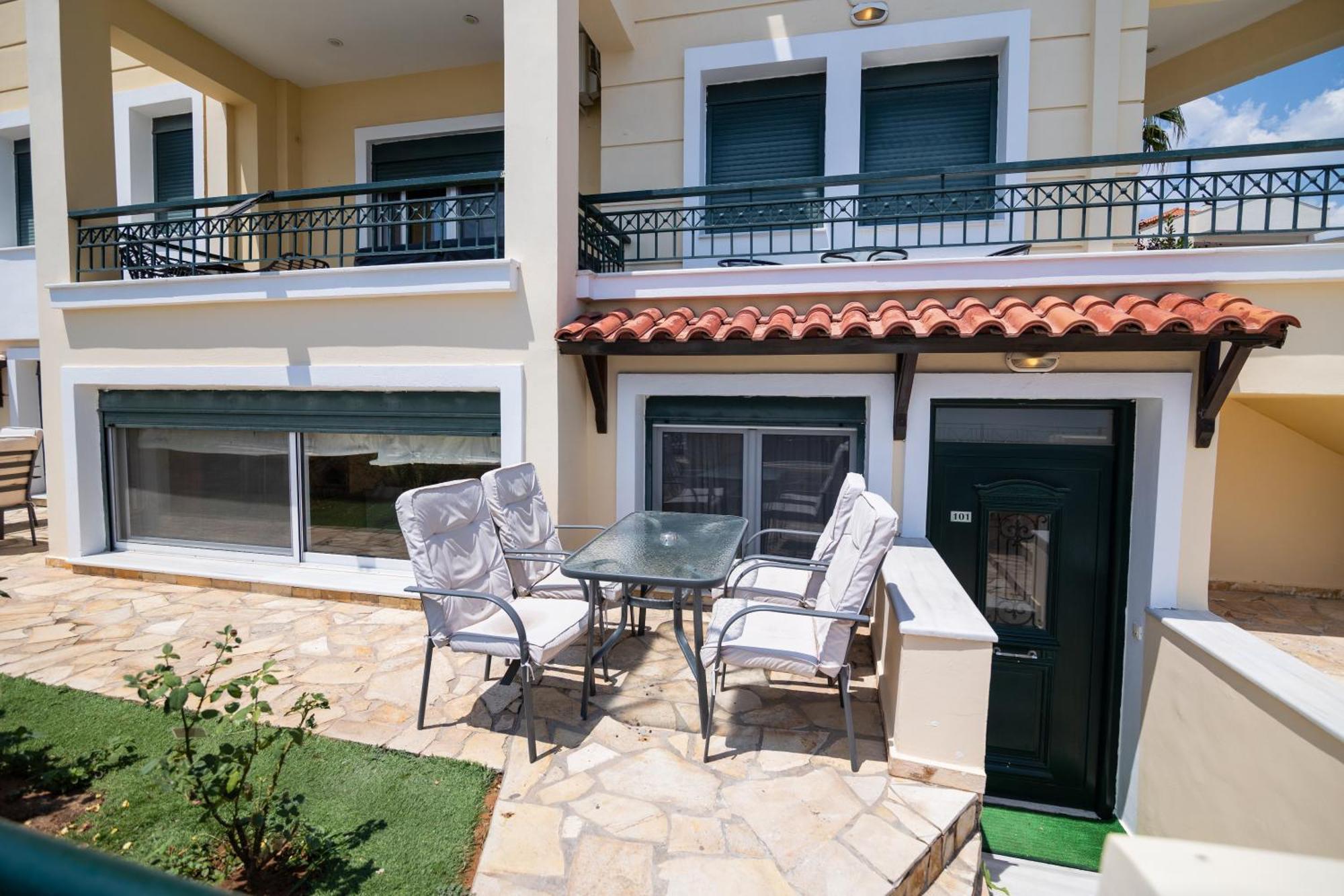 Votsalakia Hotel & Luxury Apartments Selinia Bagian luar foto