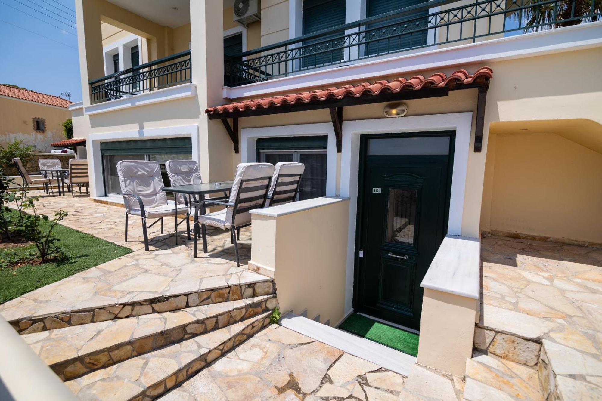 Votsalakia Hotel & Luxury Apartments Selinia Bagian luar foto